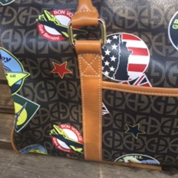 Gianibernini (NEW)) postcard duffle travel bag-Excellent condition-never used - Picture 2 of 6